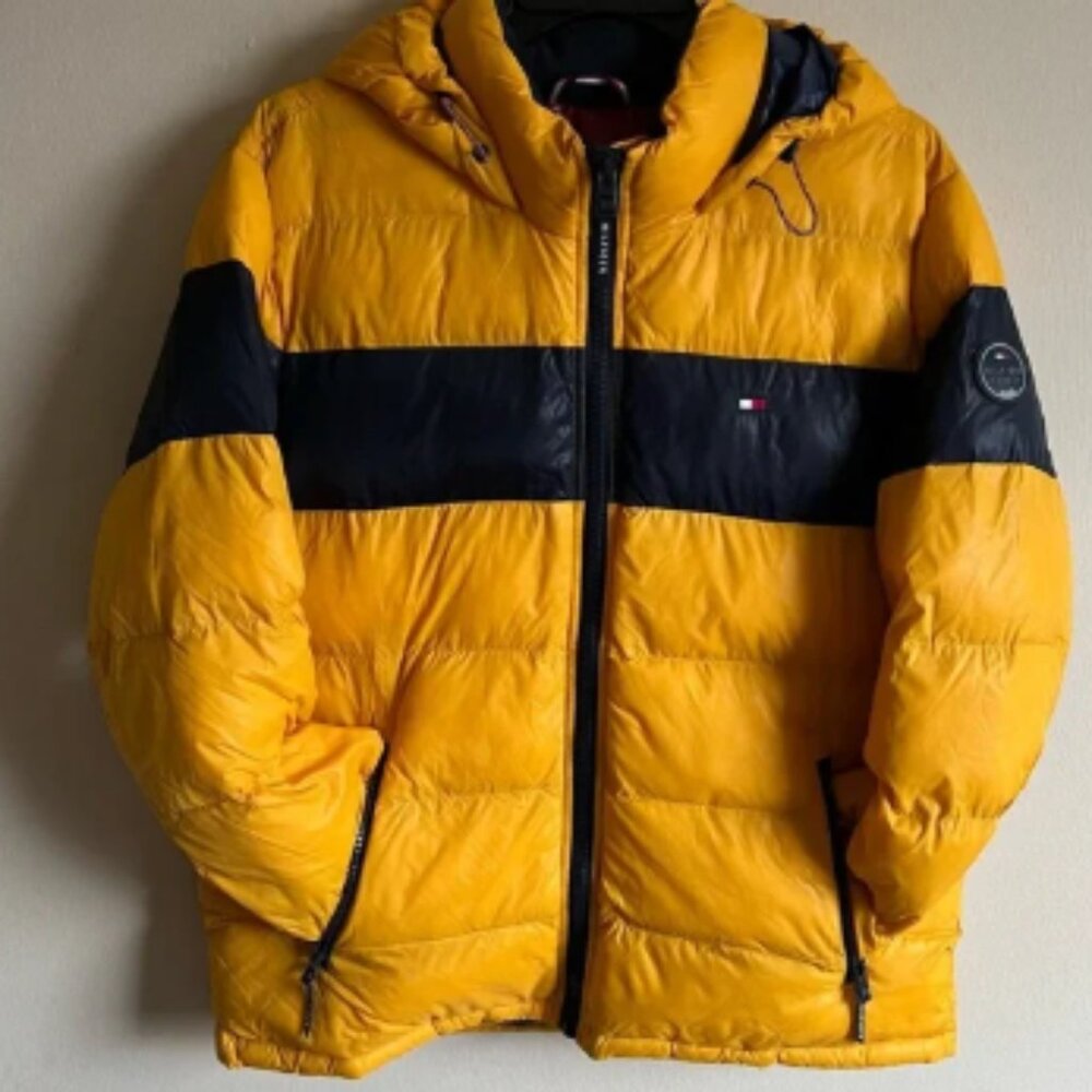 TOMMY HILFIGER Men's Quilted Color Block Hooded Puffer Jacket - Size L